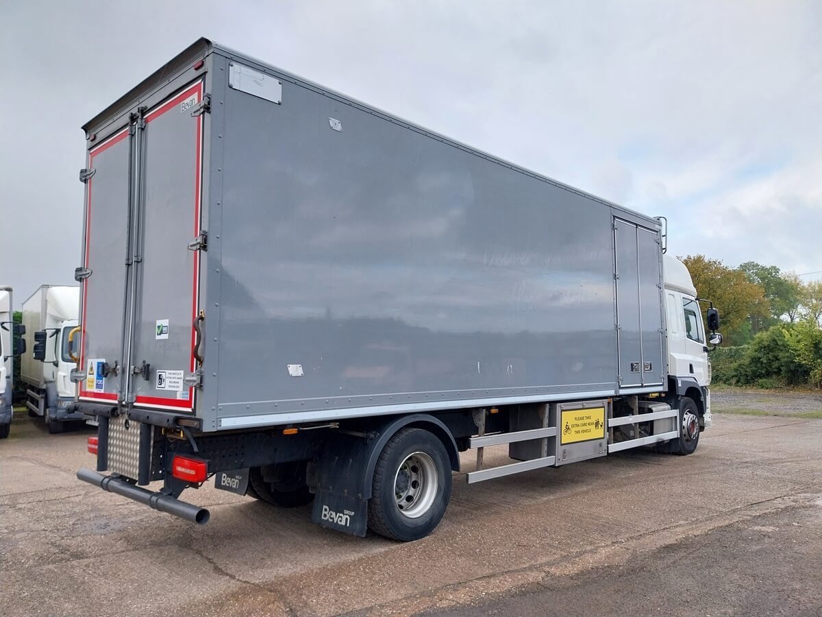 Daf CF 370, 2020/ 70 reg, 26ft Box Body Truck, Hi Roof Sleeper, 382000 Kms, Euro 6 - Image 8