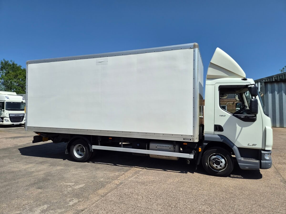Daf LF 180, 2021, 20ft Box Body Truck, 7.5 Ton, 124000 Kms, Euro 6 - Image 3