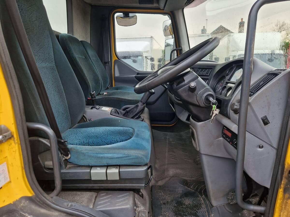 Daf LF 45-150, 2006, 14ft Dropside Flat Body Truck, Fassi F50 Crane 407000 Kms - Image 17