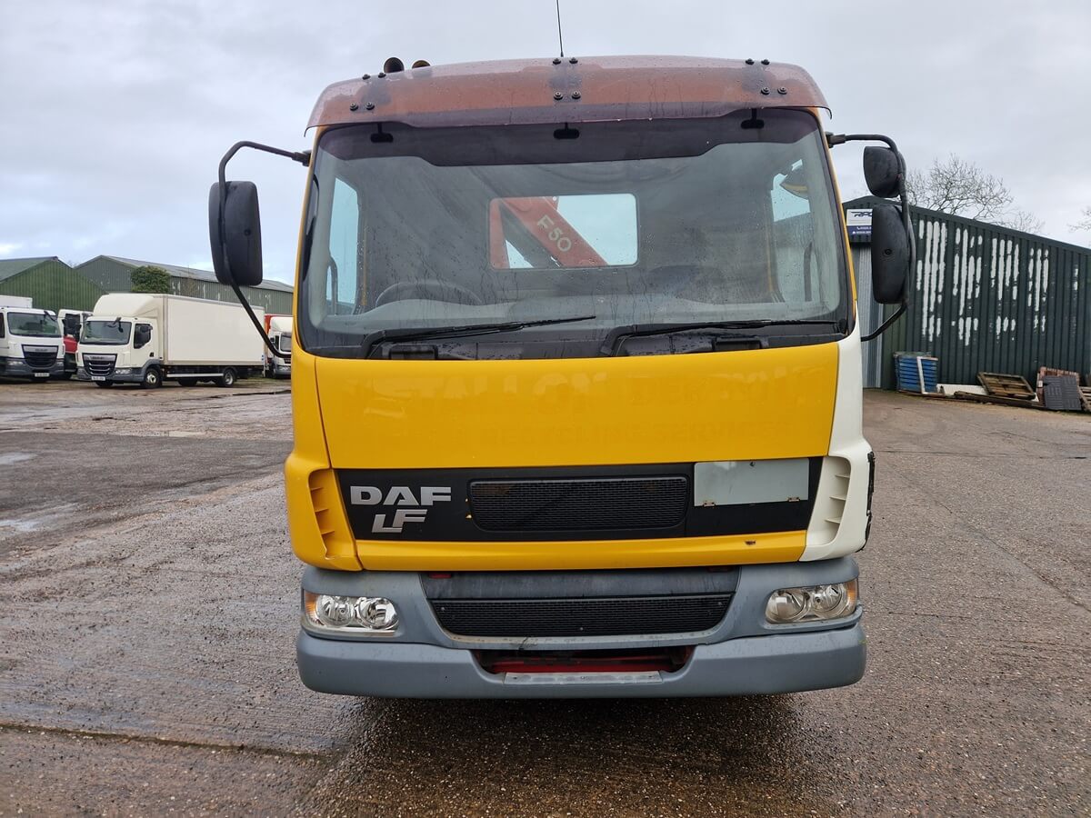 Daf LF 45-150, 2006, 14ft Dropside Flat Body Truck, Fassi F50 Crane 407000 Kms - Image 3