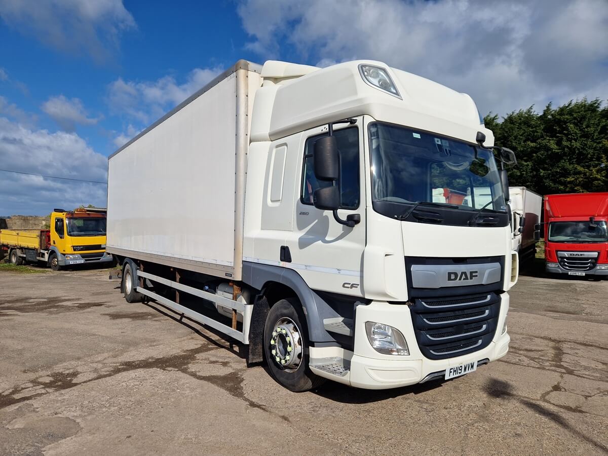 Daf CF 260, 2019, 28ft Box Body Truck, Hi Roof Sleeper, 579000 Kms