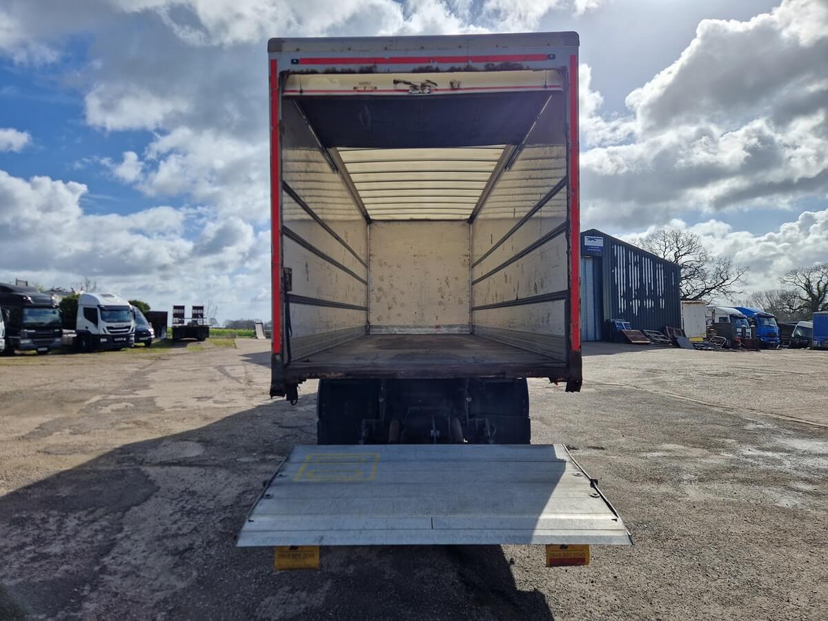 Daf CF 260, 2019, 28ft Box Body Truck, Hi Roof Sleeper, 579000 Kms - Image 10