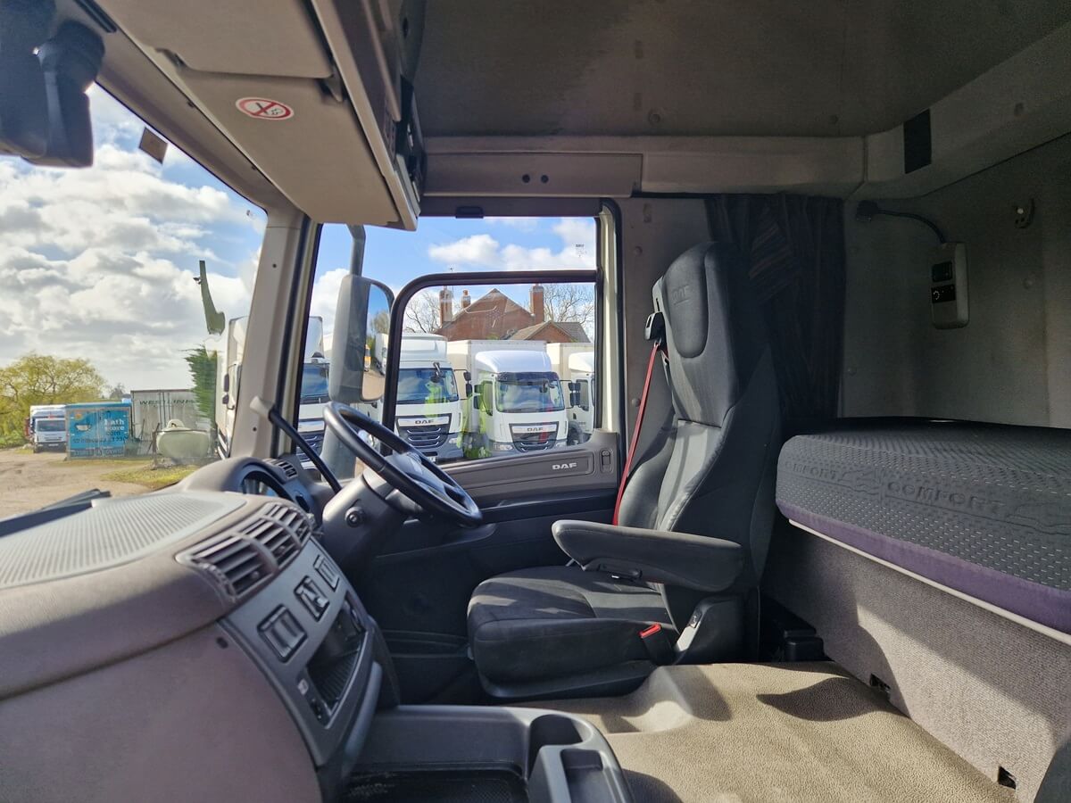 Daf CF 260, 2019, 28ft Box Body Truck, Hi Roof Sleeper, 579000 Kms - Image 16