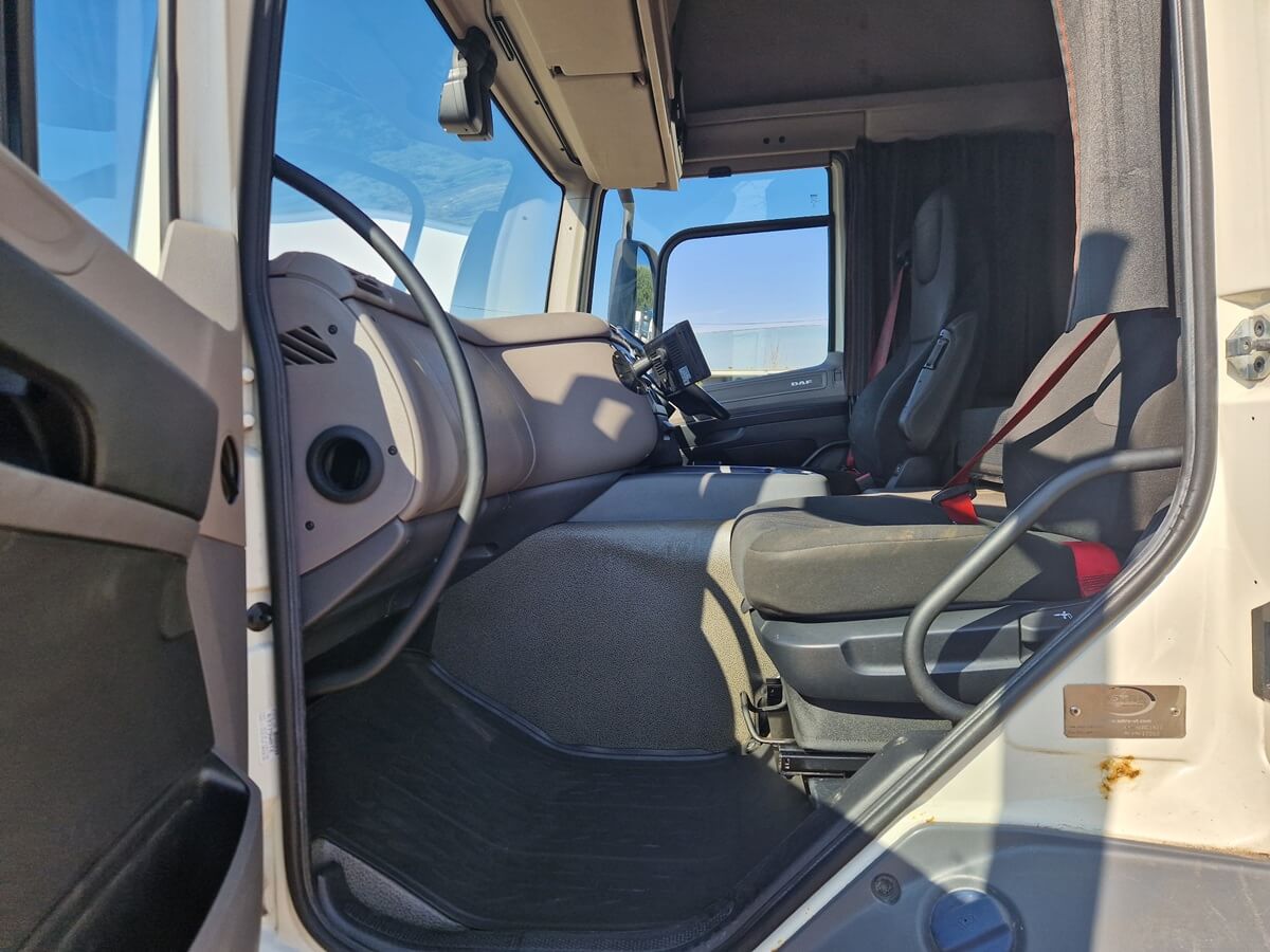 Daf CF 260, 2020, 28ft Box Body Truck, Hi Roof Sleeper, 457000 Kms - Image 13