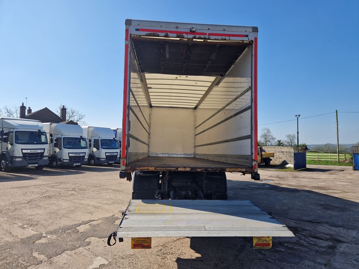 Daf CF 260, 2020, 28ft Box Body Truck, Hi Roof Sleeper, 457000 Kms - Image 9