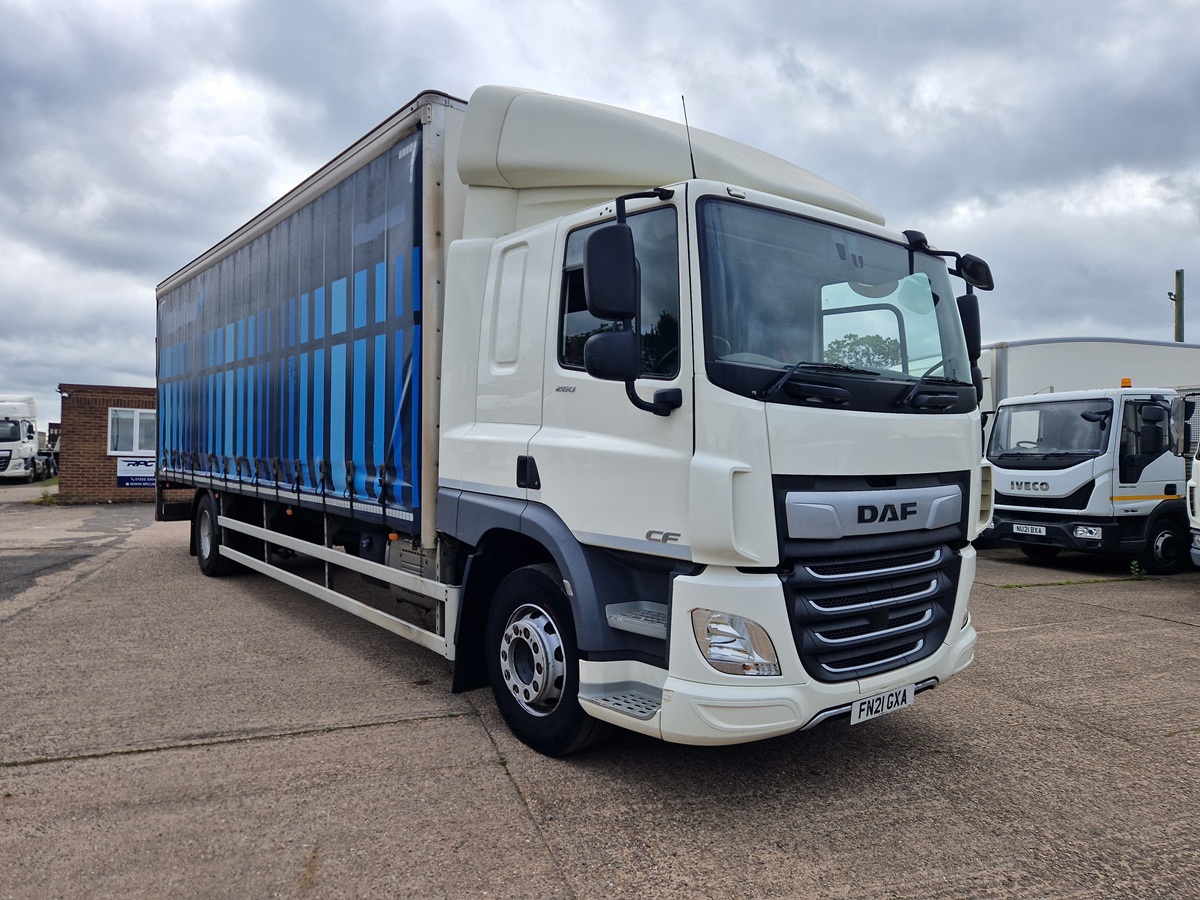 Daf CF 260, 2021, 28ft Curtainsider Truck, Sleeper cab, 429000 Kms, June 27 MOT
