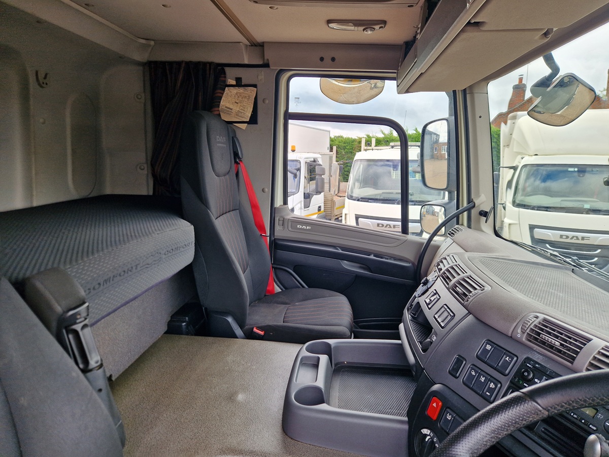 Daf CF 260, 2021, 28ft Curtainsider Truck, Sleeper cab, 429000 Kms, June 27 MOT - Image 14
