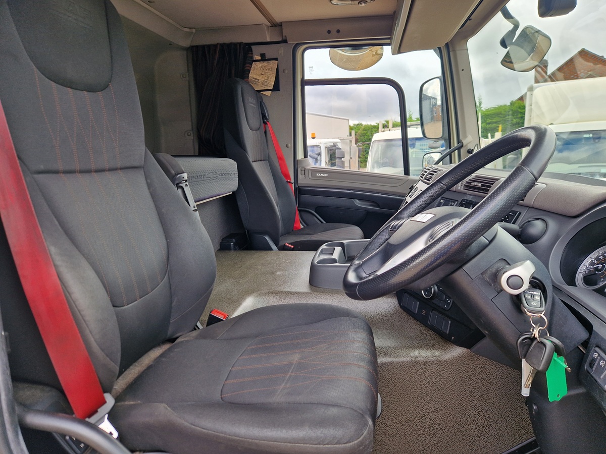 Daf CF 260, 2021, 28ft Curtainsider Truck, Sleeper cab, 429000 Kms, June 27 MOT - Image 15