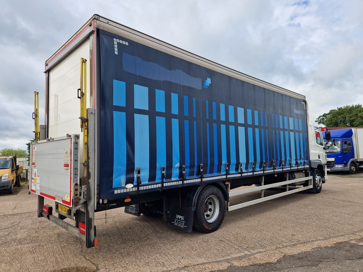 Daf CF 260, 2021, 28ft Curtainsider Truck, Sleeper cab, 429000 Kms, June 27 MOT - Image 9