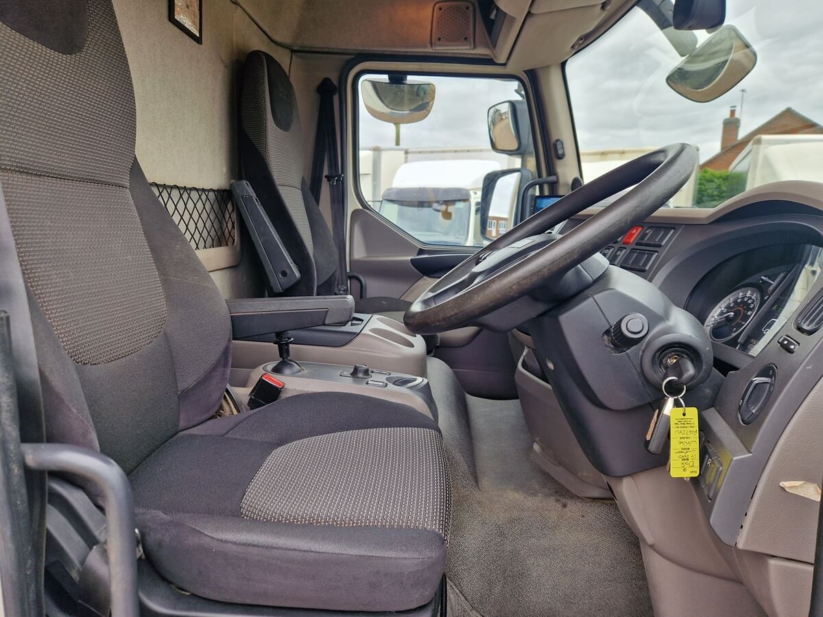 Daf LF 260, 2017/ 67 reg, 28ft Curtainsider Body Truck, Day Cab, Auto, 496000 Kms - Image 14