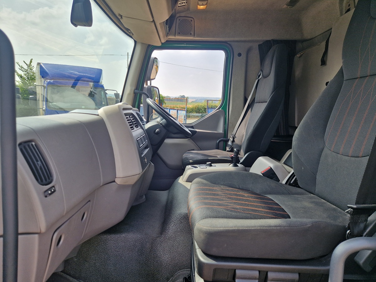 Daf LF 180, 2019/ 69 reg, 22ft Box Body/ Cab Chassis, 7.5 Ton, 466000 Kms, SLEEPER CAB ! - Image 17