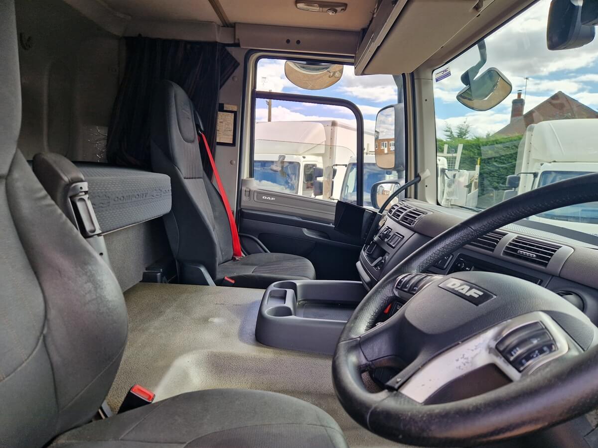 Daf CF 260, 2020, 28ft Box Body Truck, Sleeper cab, 461000 Kms, April 27 MOT - Image 11