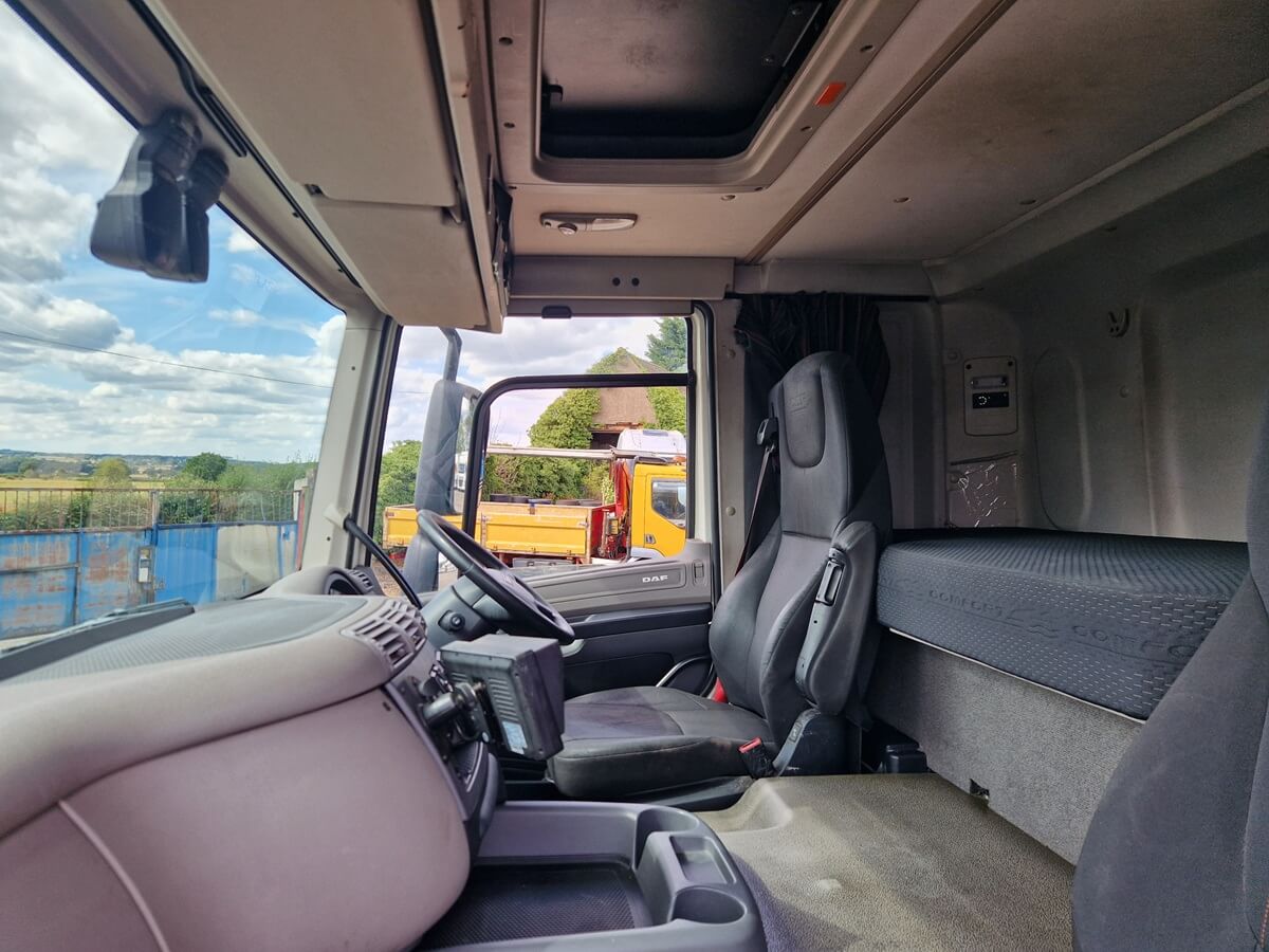 Daf CF 260, 2020, 28ft Box Body Truck, Sleeper cab, 461000 Kms, April 27 MOT - Image 13