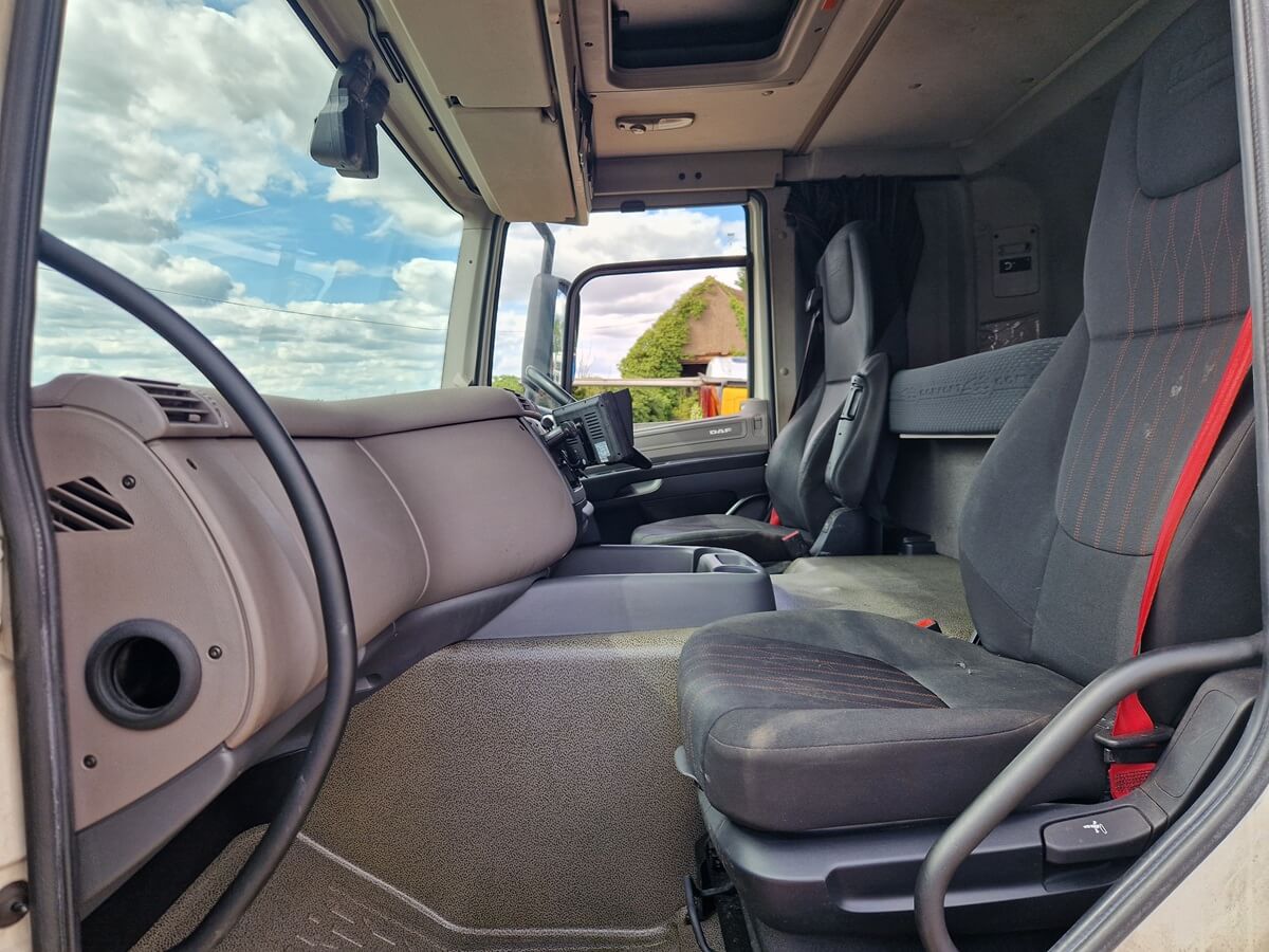 Daf CF 260, 2020, 28ft Box Body Truck, Sleeper cab, 461000 Kms, April 27 MOT - Image 14