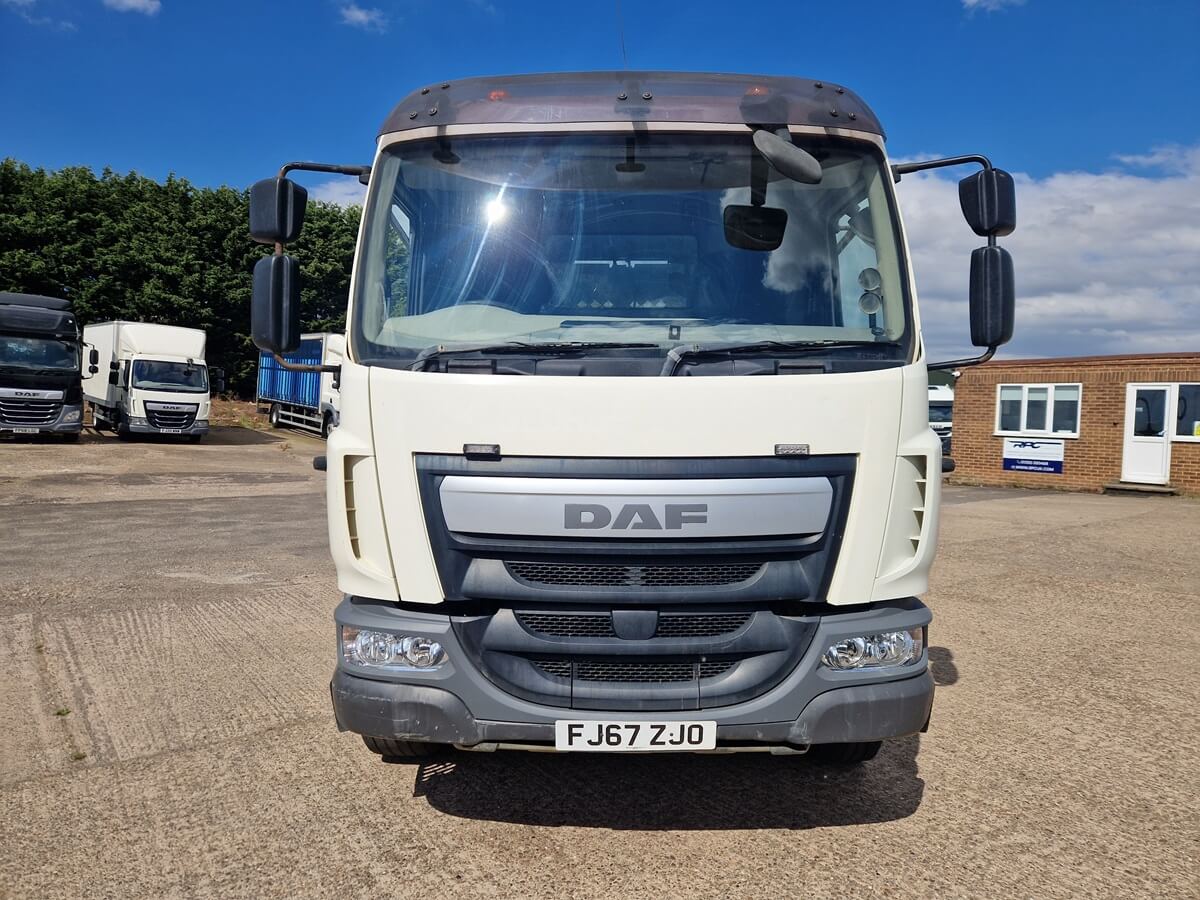 DAF LF 230, 2017/ 67 reg, Skip Loader, 12 Months MOT, Manual - Image 2