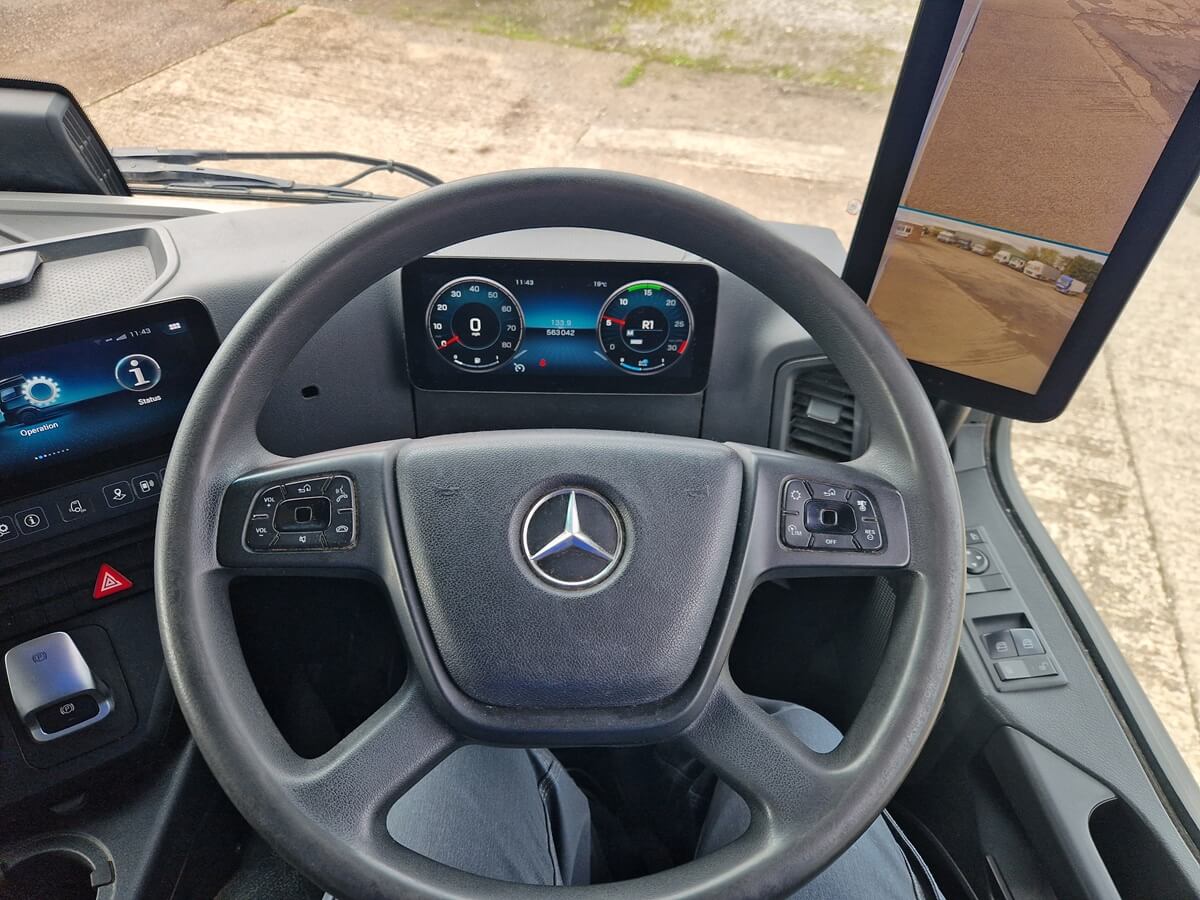Mercedes Benz Actros 18 24, 2020, 30ft Box Body, October 27 MOT, Canterlever Tailift - Image 20