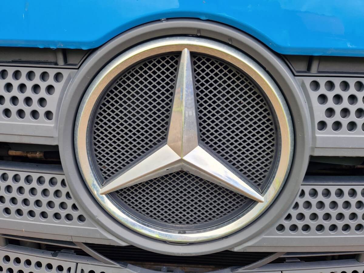 Mercedes Benz Antos 18 24, 2019, 30ft Box Body, Canterlever Taillift - Image 11